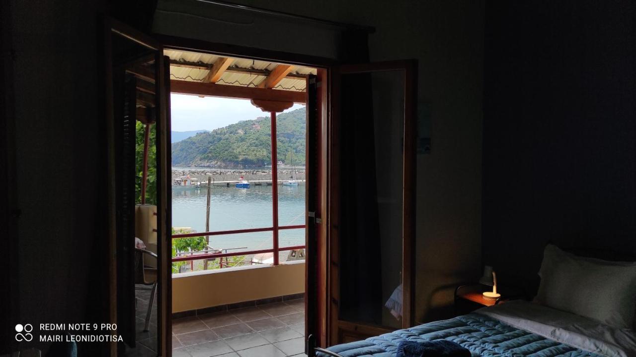 Porto Sabatiki Hotell Sampatiki Exteriör bild
