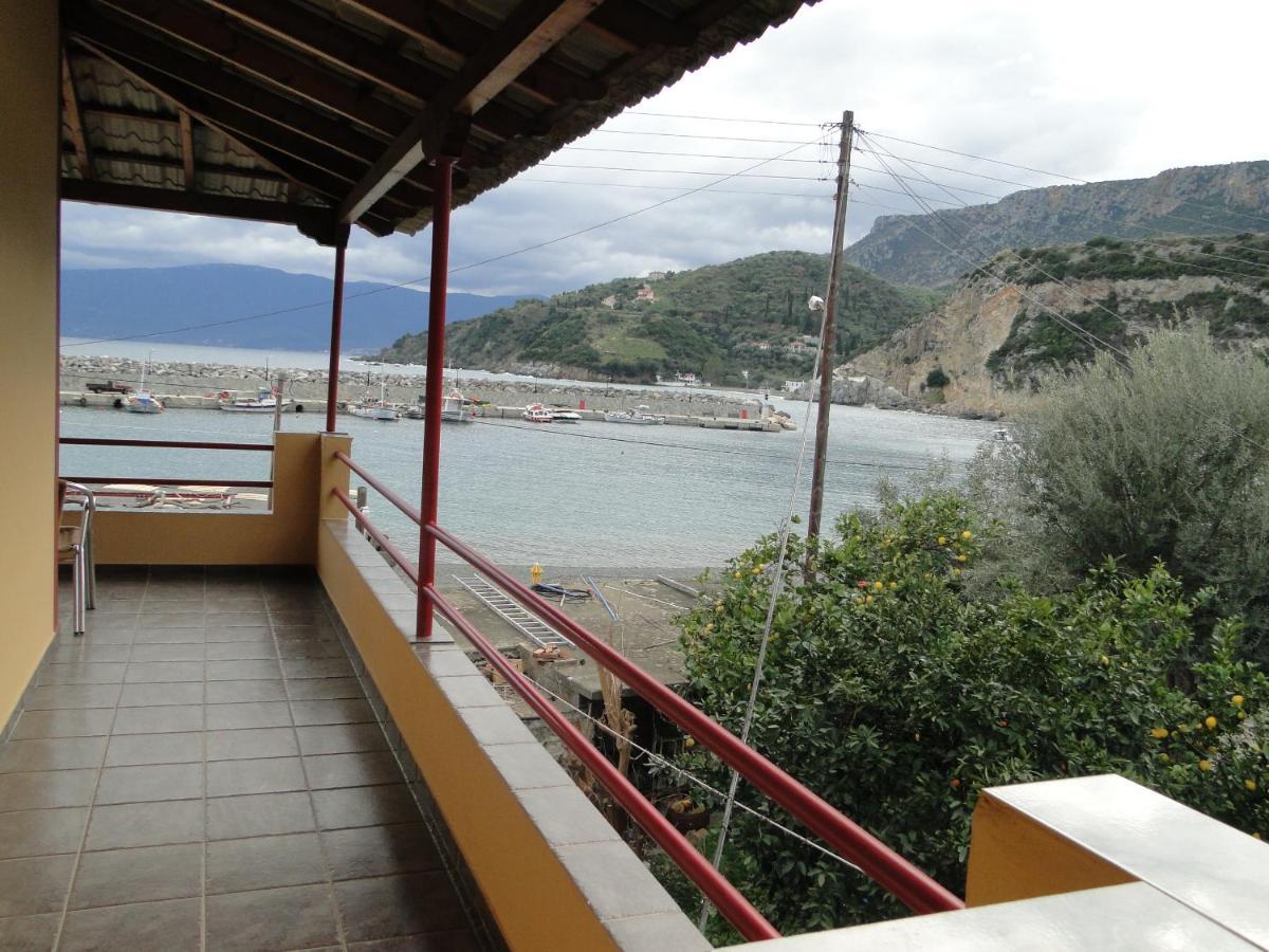 Porto Sabatiki Hotell Sampatiki Exteriör bild