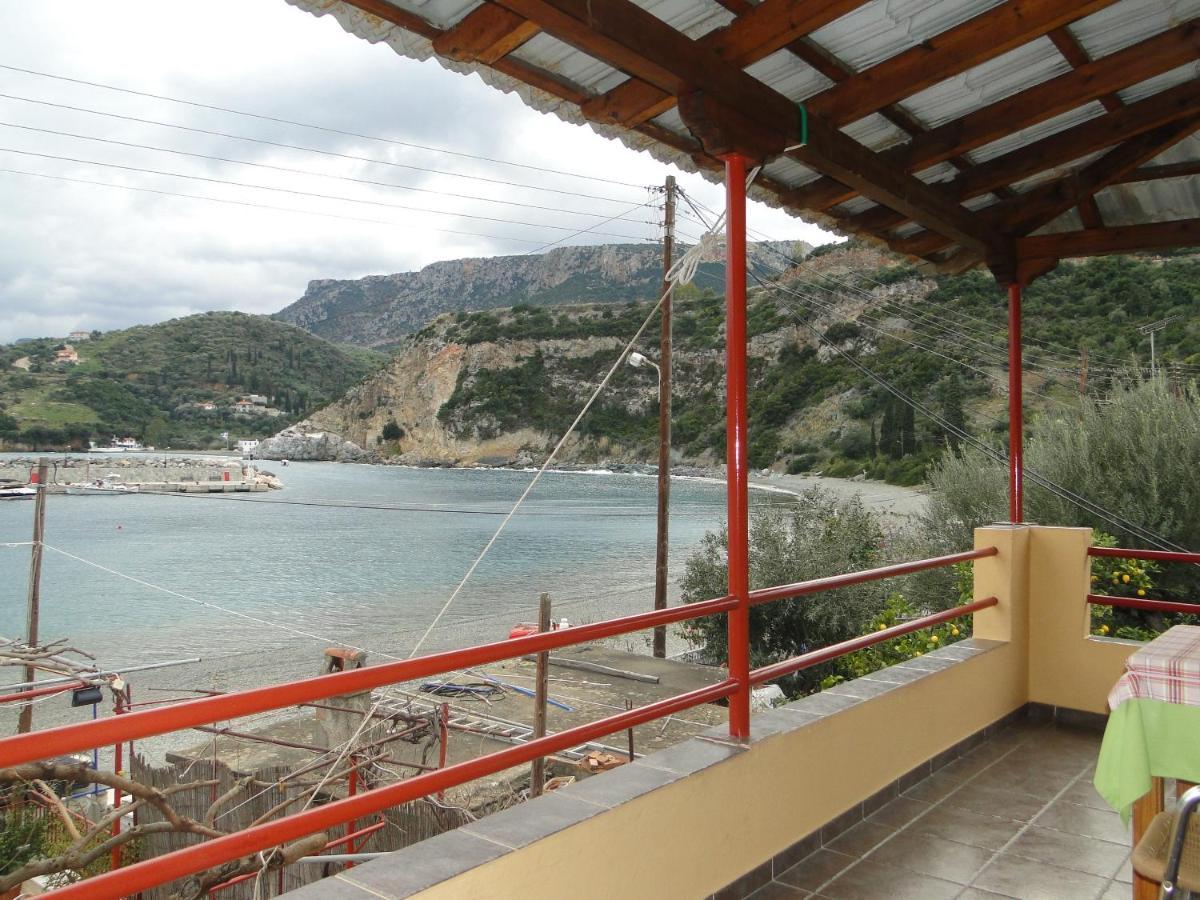 Porto Sabatiki Hotell Sampatiki Exteriör bild